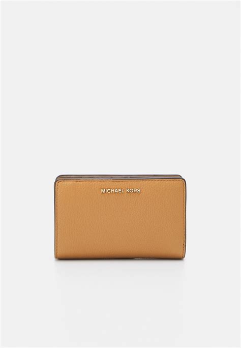 michael kors brown logo wallet|michael kors pale peanut wallet.